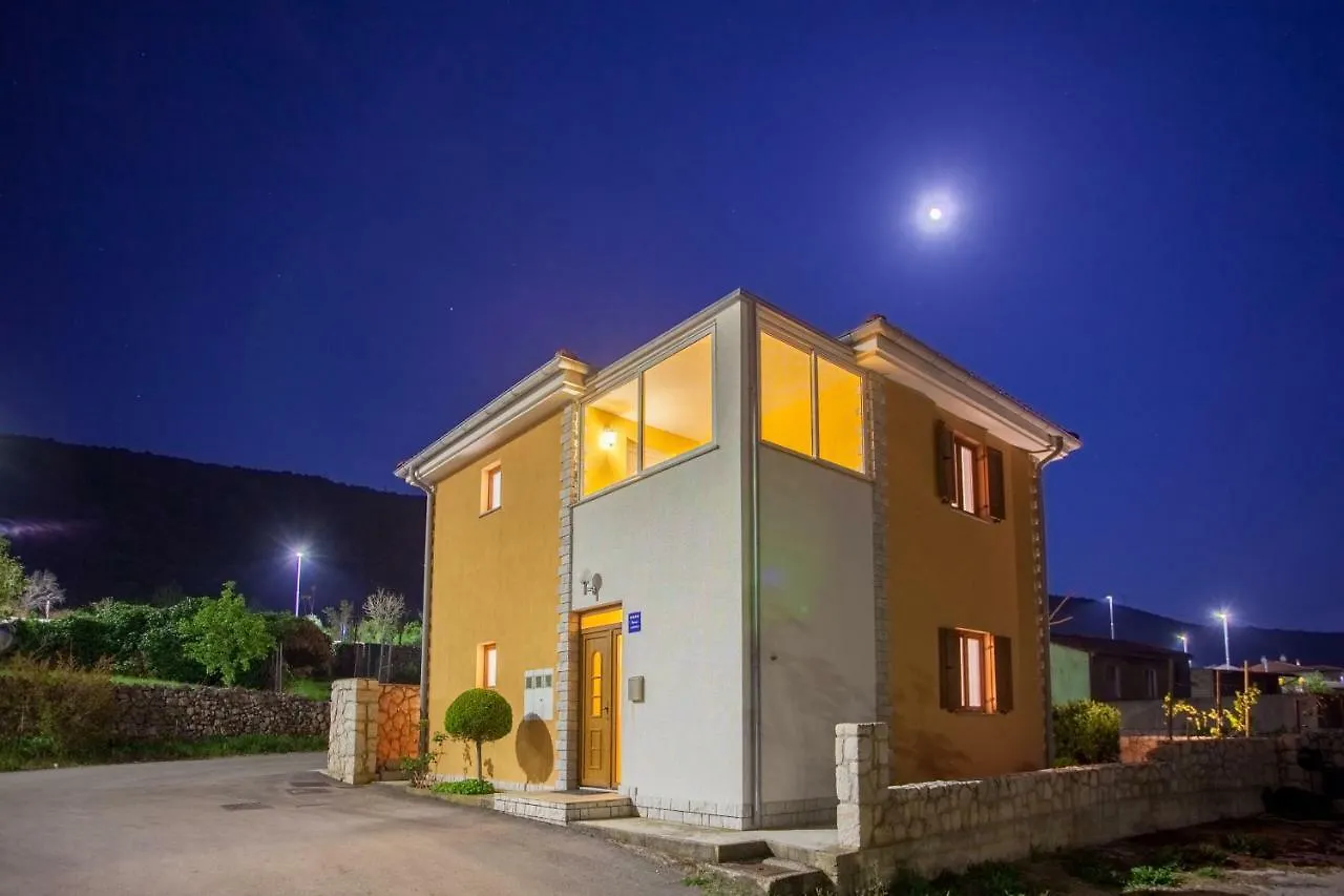 Apartman Madlen Cres