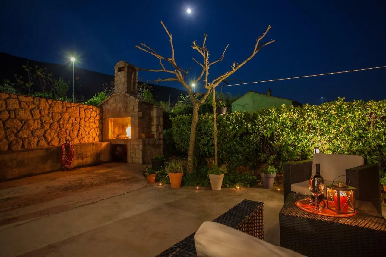 Appartamento Apartman Madlen Cres